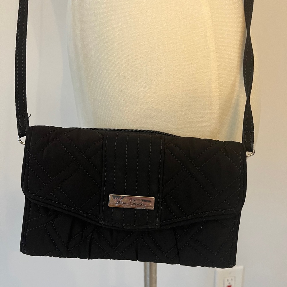 Women’s Vera Bradley crossbody black geometric removable strap